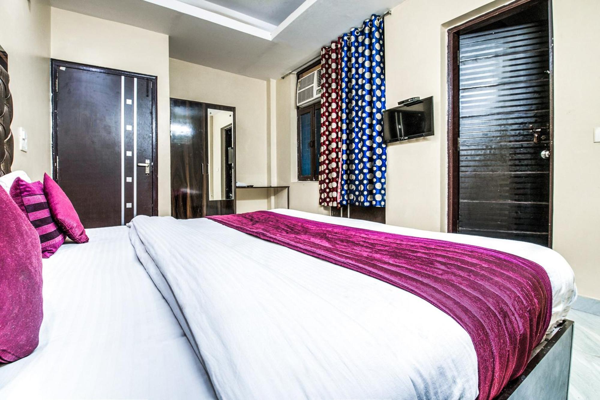 Hotel O Crosswinds Residency Indirapuram Kültér fotó