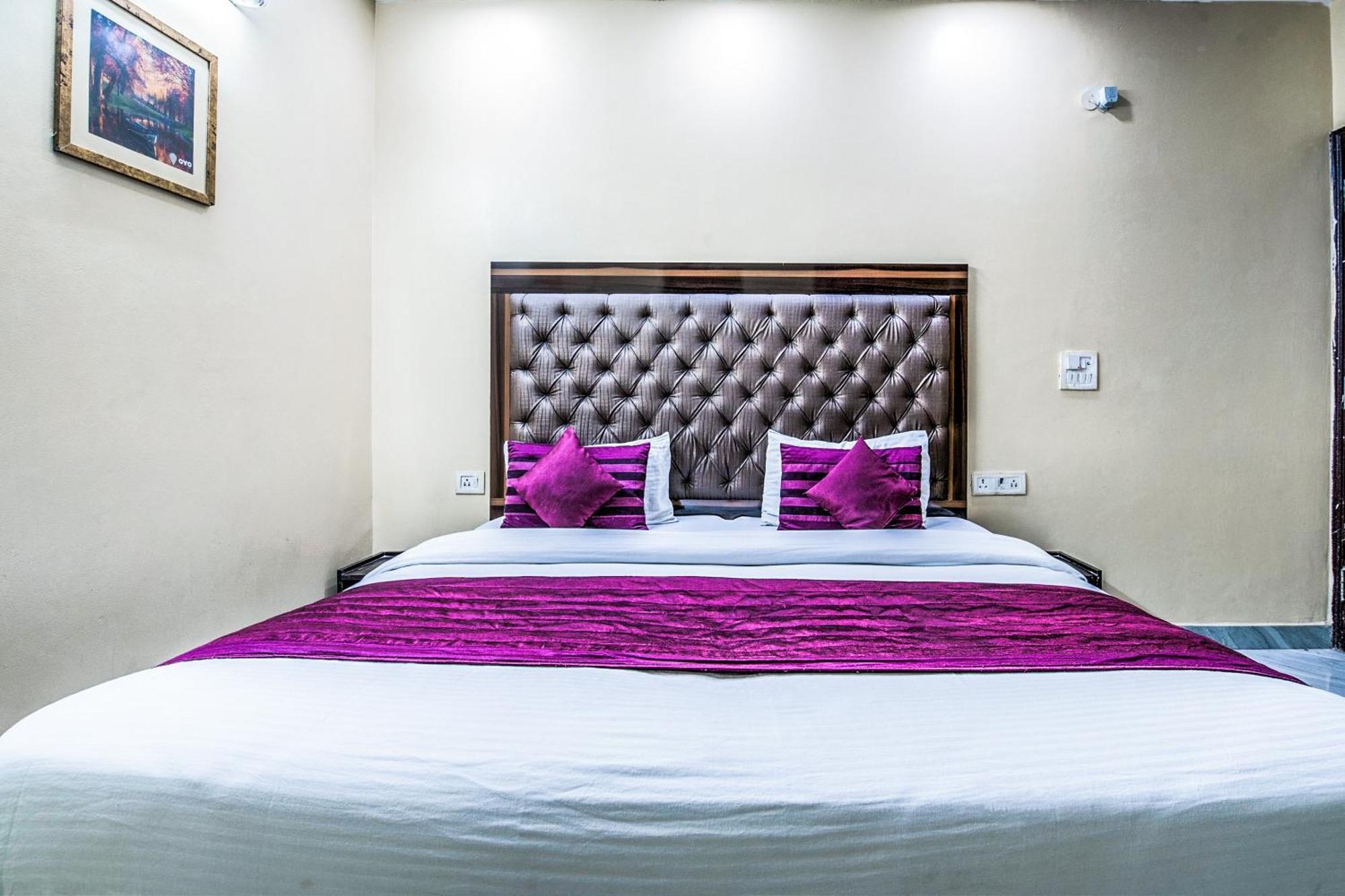 Hotel O Crosswinds Residency Indirapuram Kültér fotó