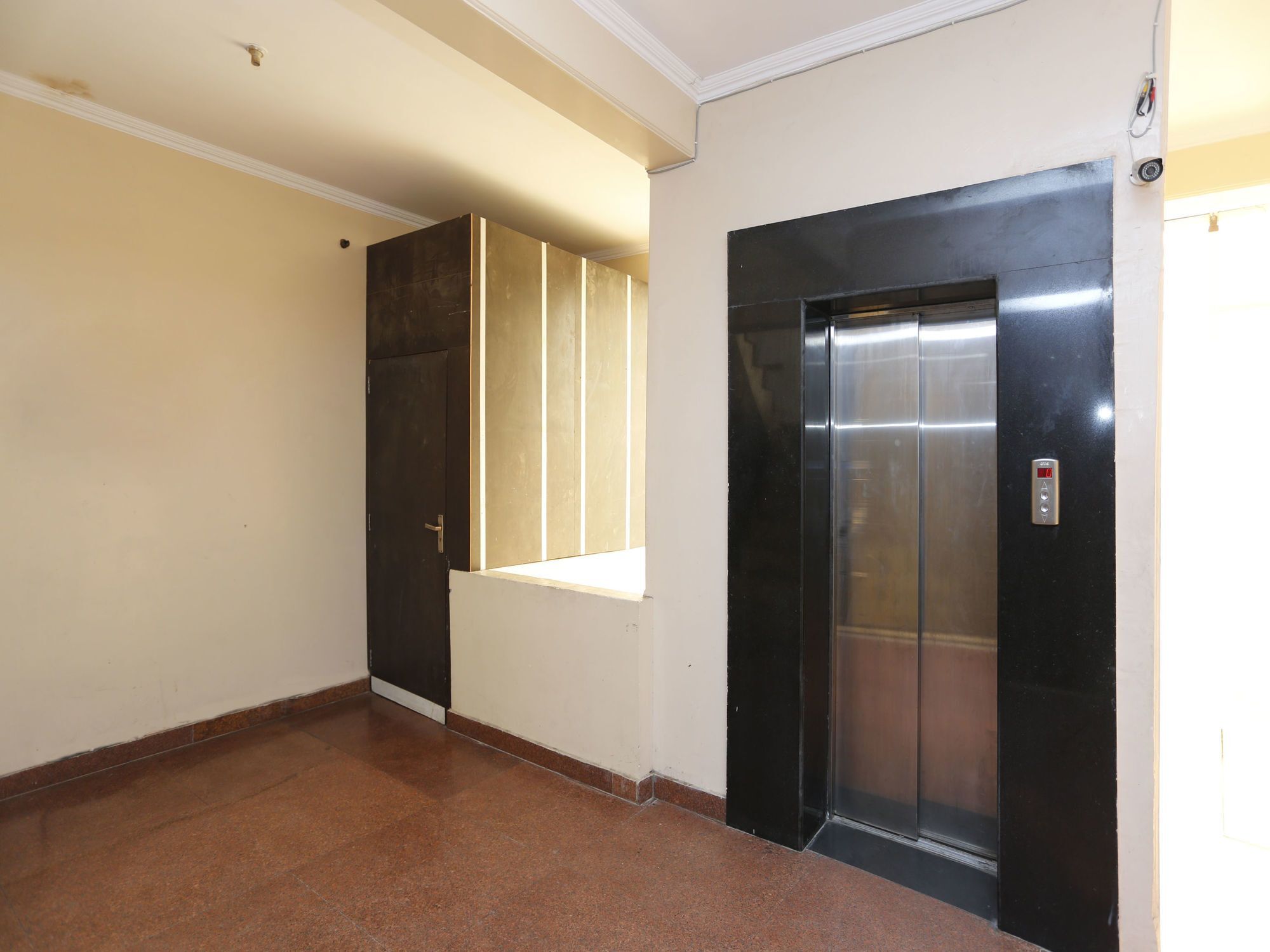 Hotel O Crosswinds Residency Indirapuram Kültér fotó
