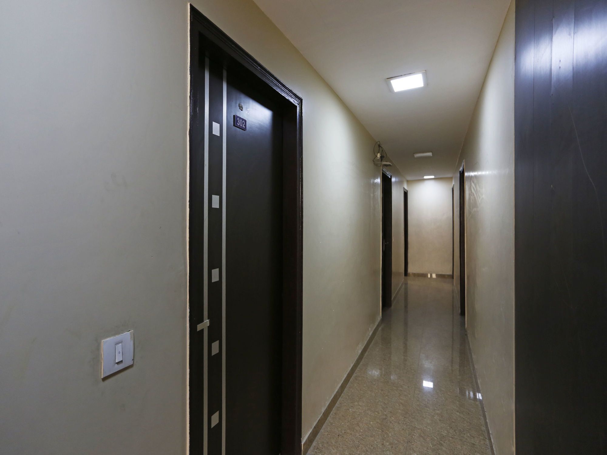 Hotel O Crosswinds Residency Indirapuram Kültér fotó